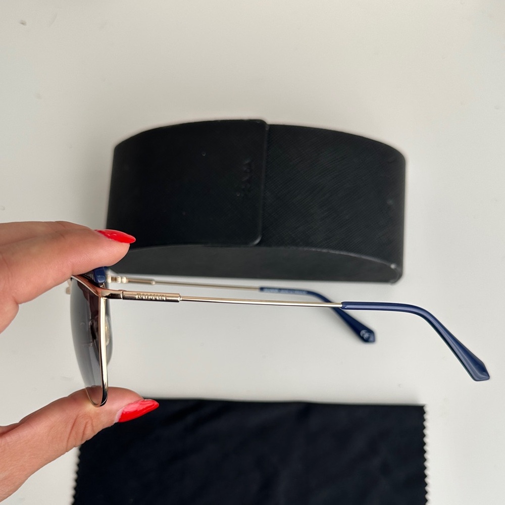 AUTHENTIC Balmain Navy and Silver Women's Sunglasses - Picture 3 of 3